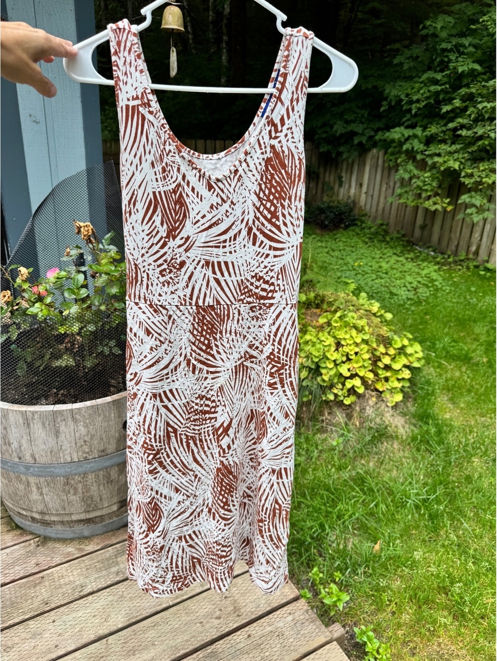 Apt. 9 Women's Medium Brown and White Patterned Sleeveless Dress